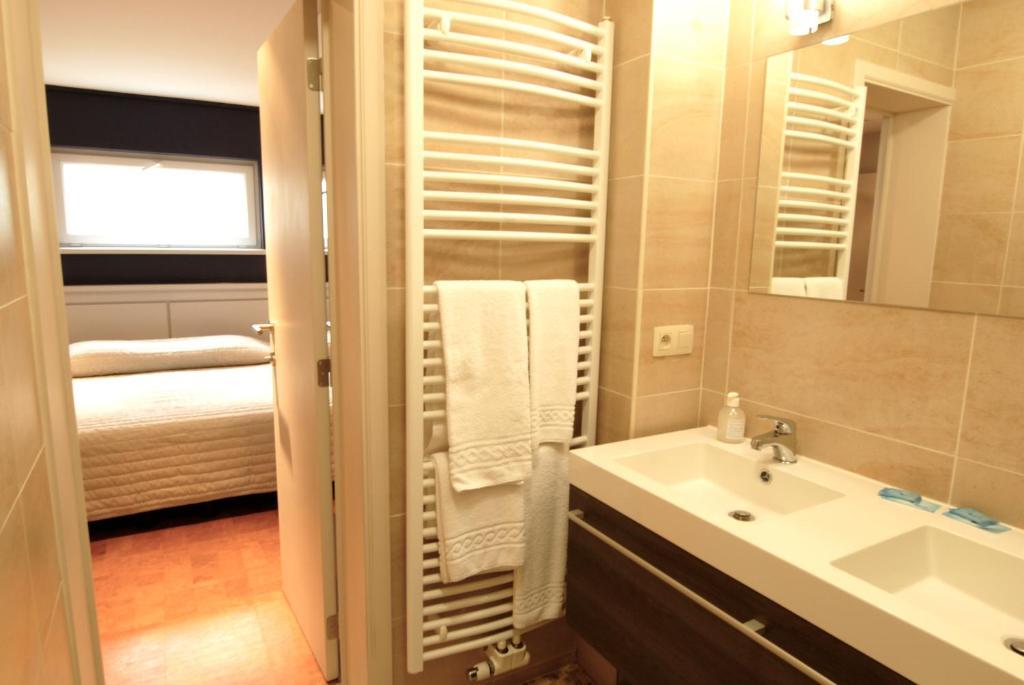 Hotel Le Joli Bois วอเตอร์ลู ห้อง รูปภาพ